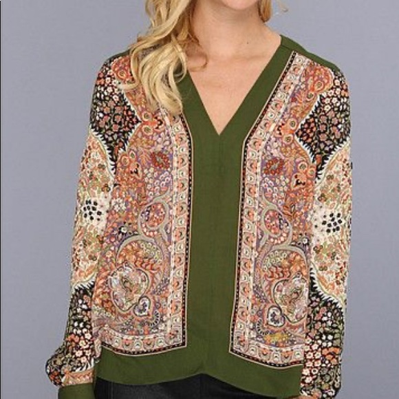 BCBG top - Picture 2 of 7